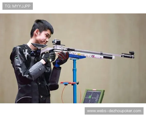 王子菲-盛李豪气步枪混团资格赛冲击世界纪录，展现默契配合